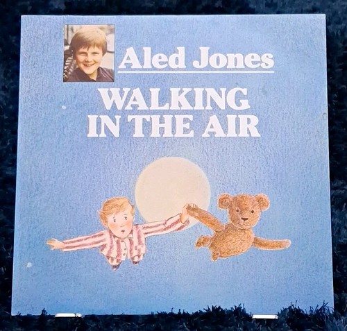 Aled jones walking in the - aled,