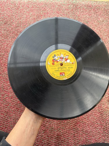 His masters voice - masters, disney